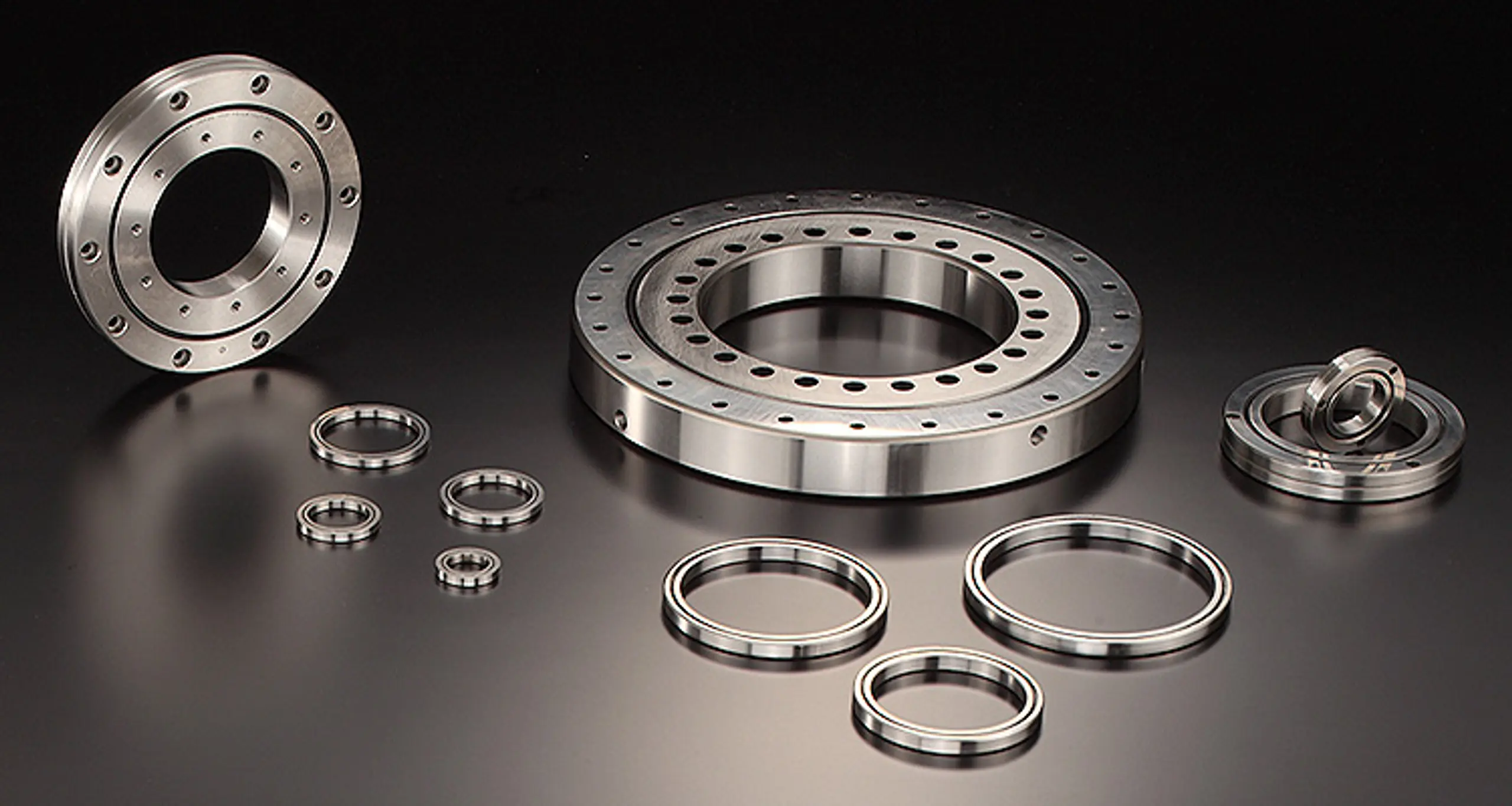 Many crossed roller bearings are available in stainless steel and high-rigidity versions.